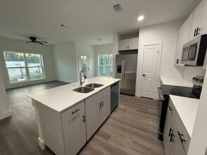 Building Photo - Pin Oaks Apartments