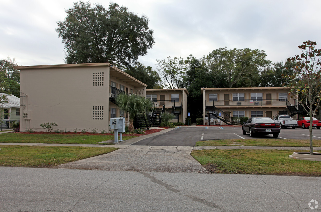 Foto principal - Jefferson Court Apartments