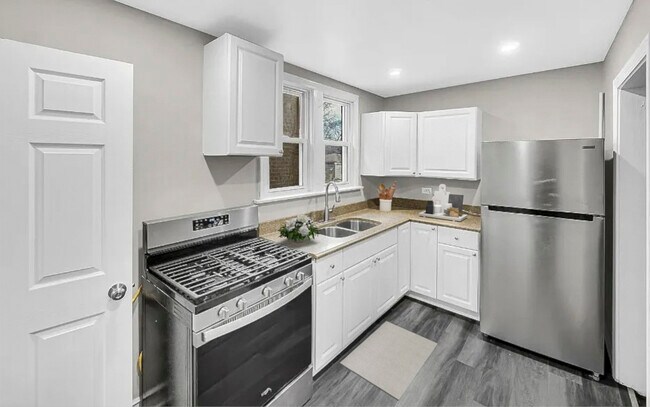 Foto del edificio - 8900 S Dauphin Ave