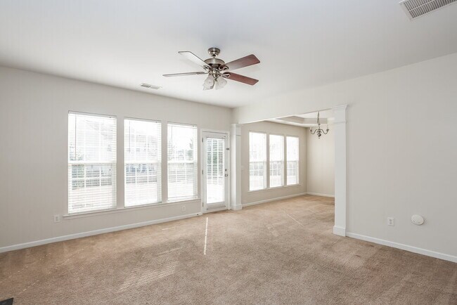 Building Photo - 10911 Claude Freeman Dr