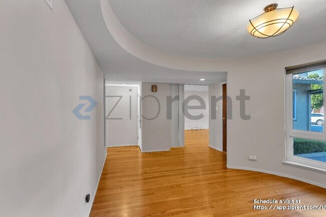 Foto del edificio - 682 Teal St