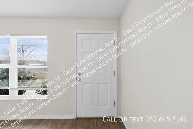 Building Photo - 15 Laurel Pass