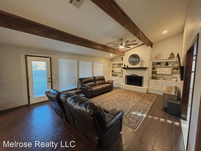 Foto del edificio - 4 br, 3 bath House - 408 Little Chisholm C...