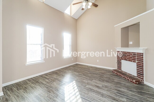 Building Photo - 10178 Sorrento Pl