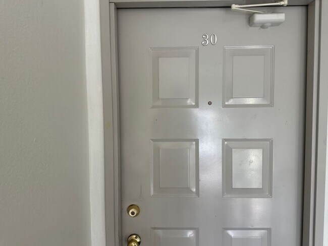 Foto del edificio - North Jackson Condo with a SPECIAL OFFER!