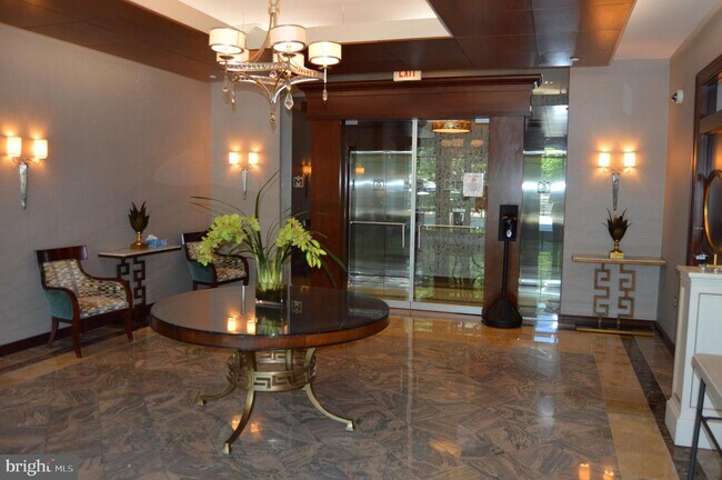 Foto del edificio - 11760 Sunrise Valley Dr