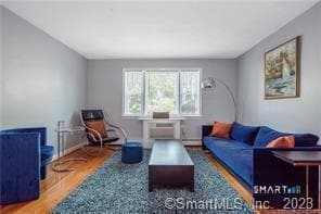 Foto del edificio - 747 N Main St