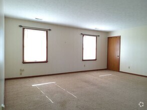 Building Photo - 813 Antler Dr