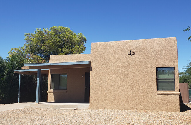 Foto del edificio - 1727 E 9th St