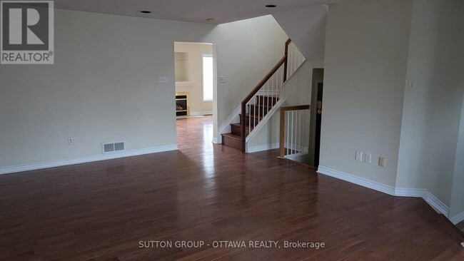 Building Photo - 22 Westmeath Crescent