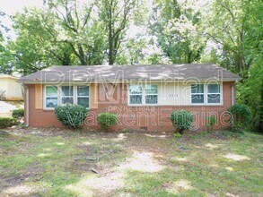 Building Photo - 3016 Myra St