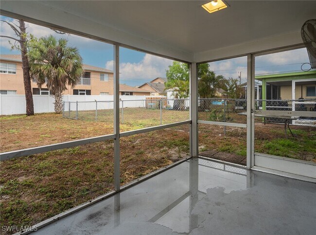 Foto del edificio - 1228 SE 24th Ave