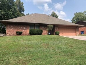 Building Photo - 2911 East 78th St S