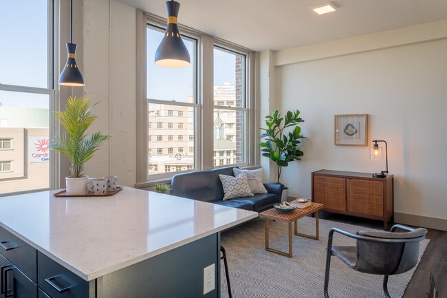 Building Photo - The Nicholas Apartments
