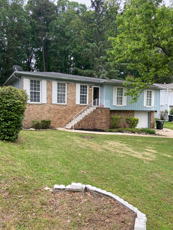 Building Photo - 1437 Hickory Ln