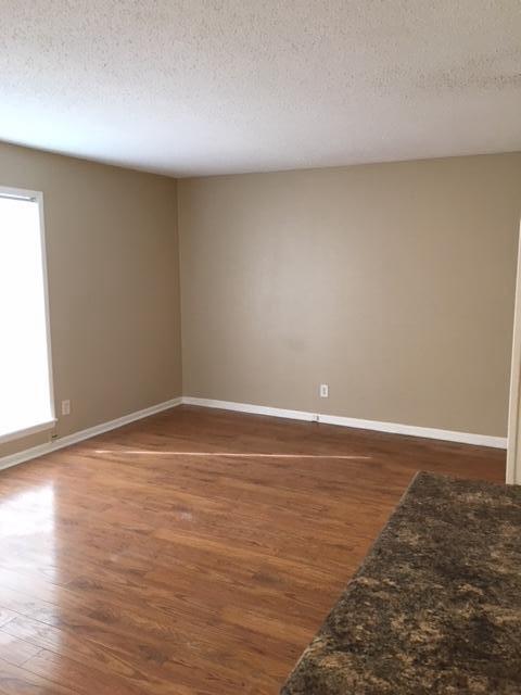 Building Photo - 129 Golf Terrace