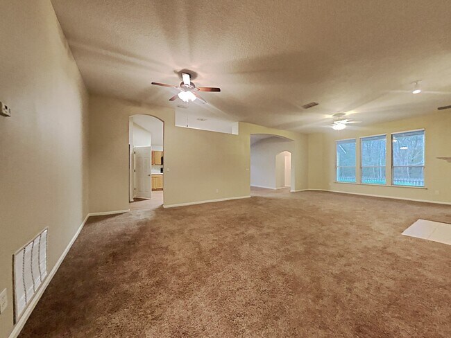 Building Photo - 3501 Whisper Creek Boulevard