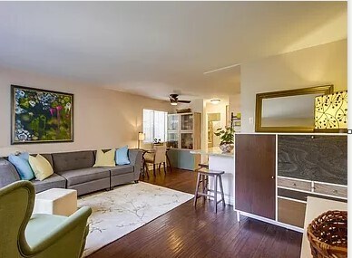 Foto del edificio - 4440 Cherokee Ave