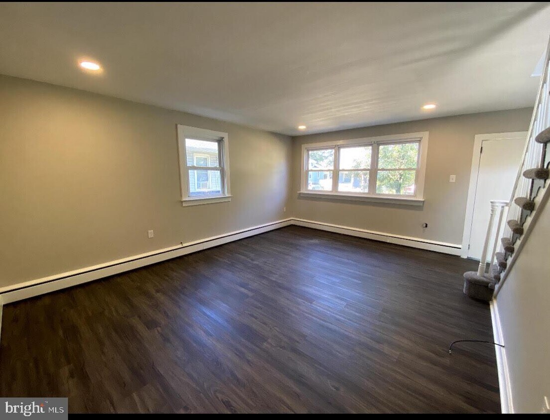 112 Hunter Ave, Westville, NJ 08093 House for Rent in Westville, NJ