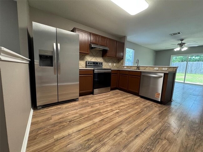 Building Photo - 7201 Cayenne Ln