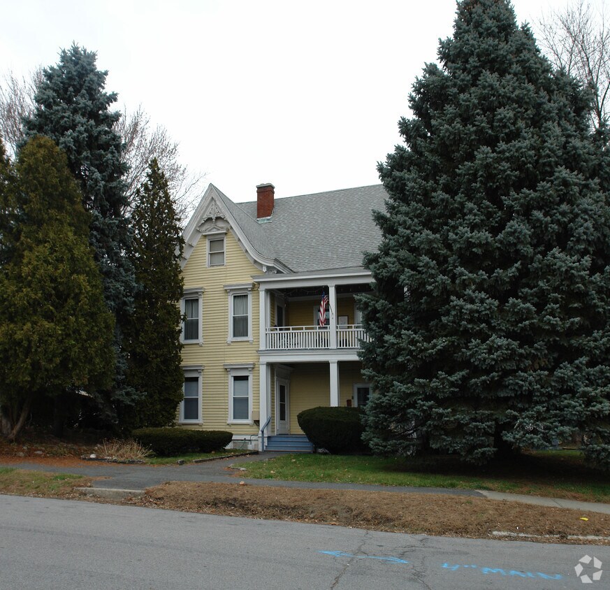 162 Saratoga Ave, Waterford, NY 12188 Apartments in Waterford, NY