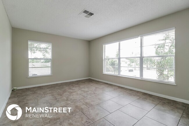 Foto del edificio - 516 Bounty Ave NE