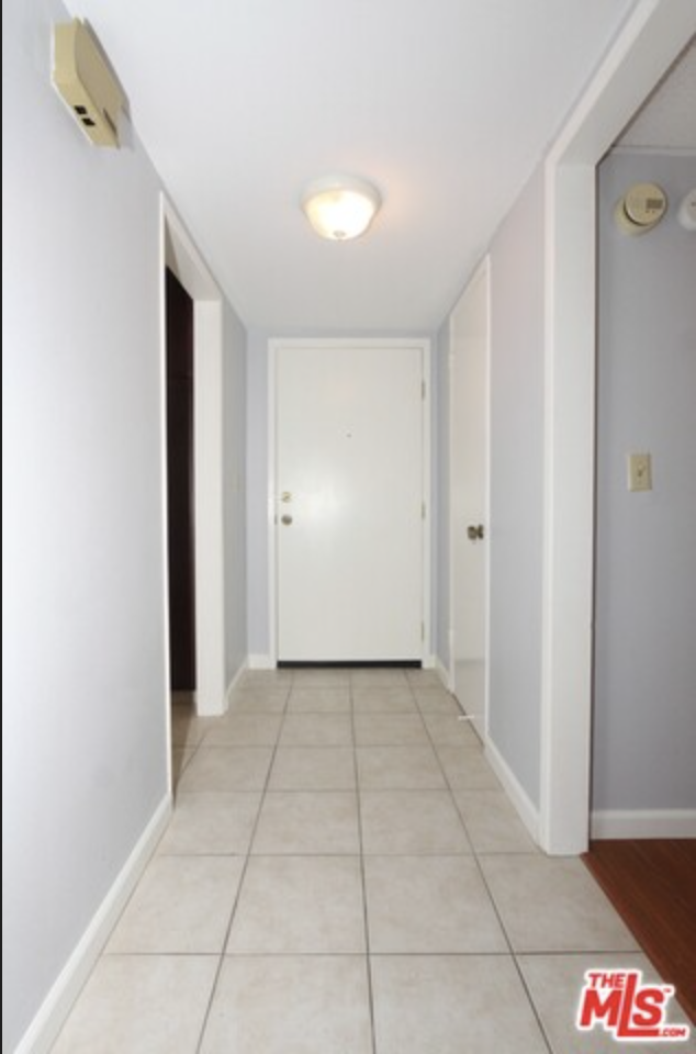 Foto del edificio - 1262 S Barrington Ave