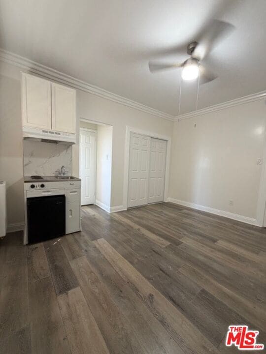 Building Photo - 738 S New Hampshire Ave