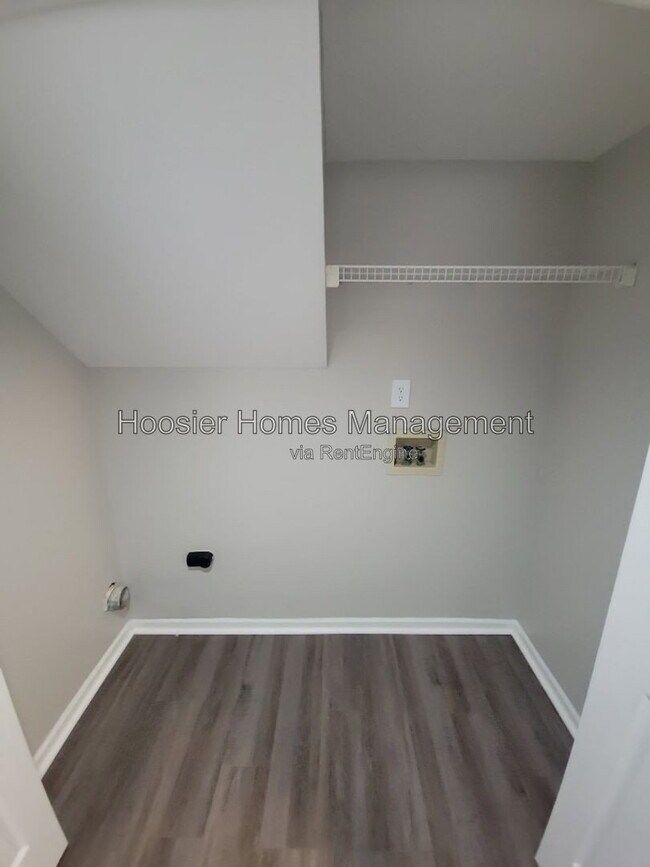 Foto del edificio - 1563 Brookfield Cir