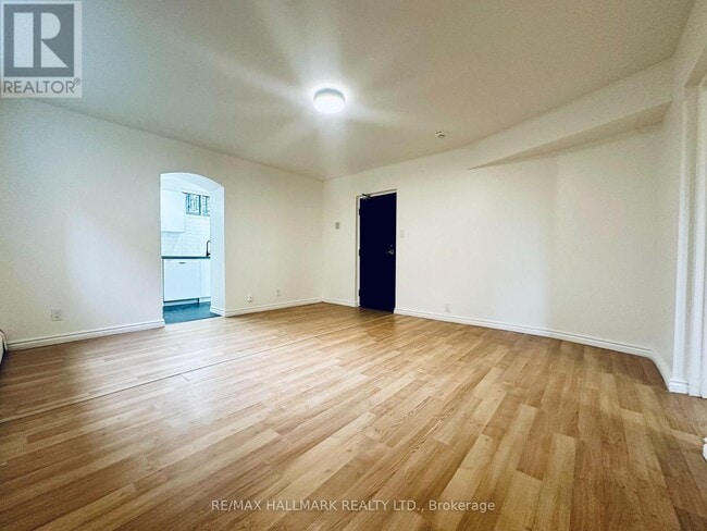 Building Photo - 5 High Park Blvd