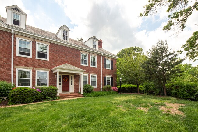 Foto del edificio - 3281 S Stafford St