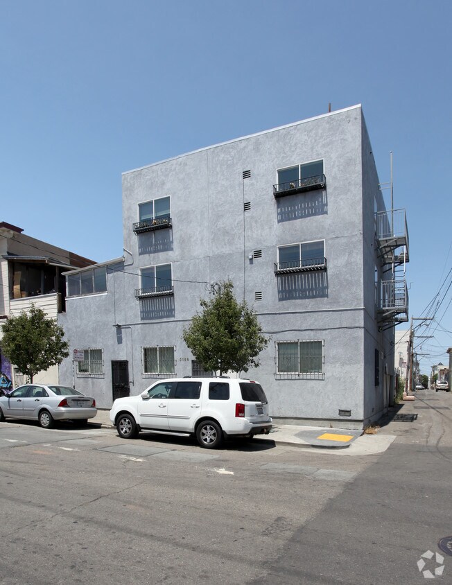 Primary Photo - 3166 26th St
