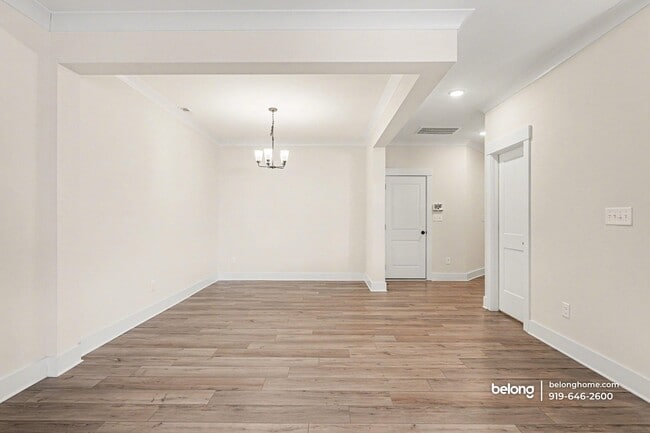 Building Photo - 5013 Moonlight Rdg Dr