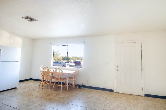 Building Photo - 6686 Palo Verde Ave