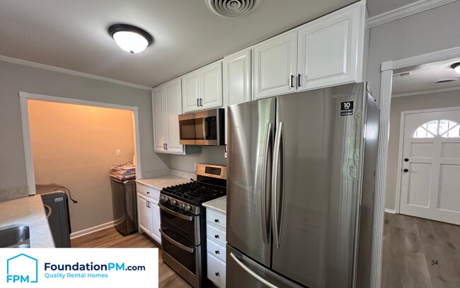 Foto del edificio - 4485 Dunn Ave