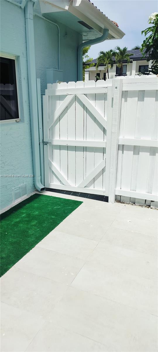 Building Photo - 14552 SW 158th Ct