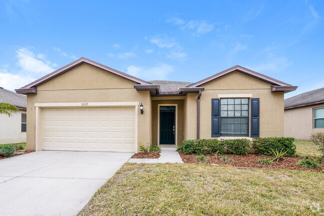 Building Photo - 2229 Landside Dr