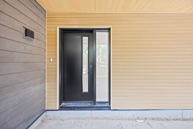 Photo du bâtiment - 308 St. George St