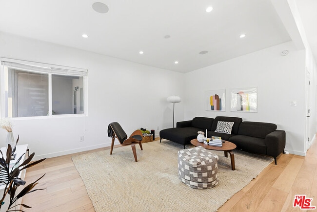 Foto del edificio - 2603 Abbot Kinney Blvd