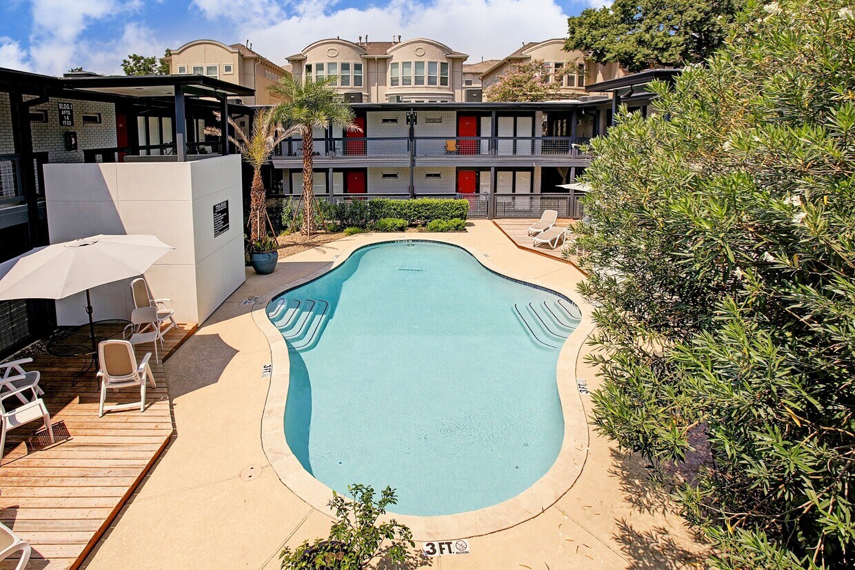 Foto principal - 1501 Hyde Park Blvd