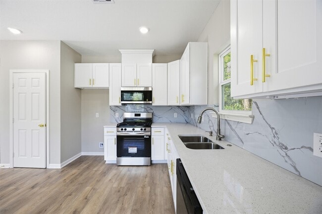 Building Photo - 1915 Ross Ave