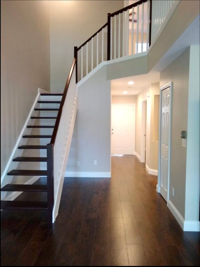 Building Photo - 12836 Woodmill Dr
