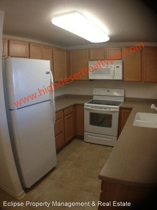 Building Photo - 2 br, 2 bath House - 1202 Walnut Ave #4