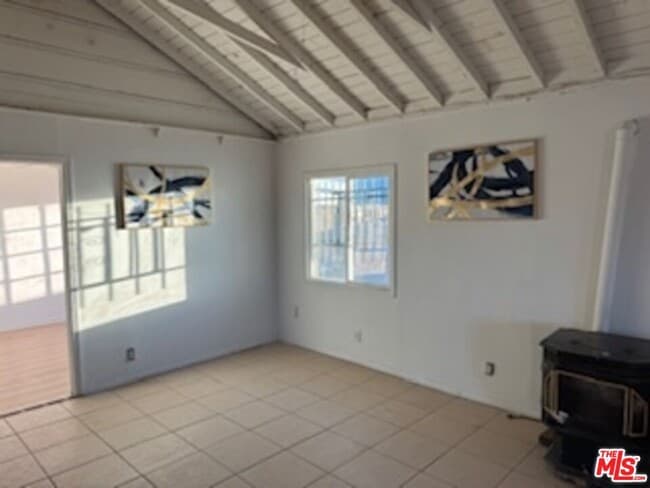 Building Photo - 4908 Fort Tejon Rd