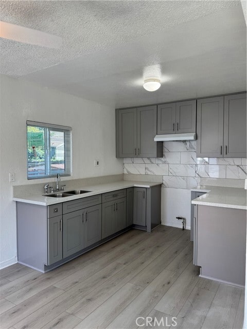 Building Photo - 1540 W 51st Pl