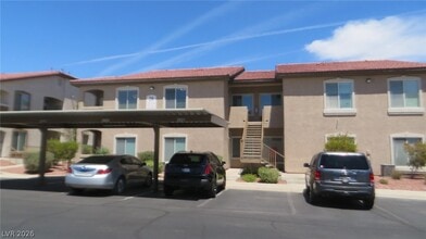 Building Photo - 2305 W Horizon Ridge Pkwy