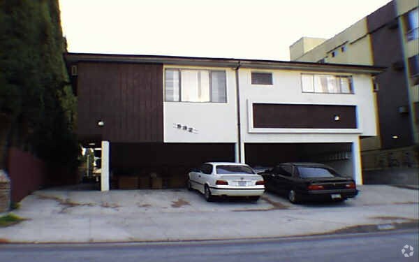 Foto del edificio - 532 N Croft Ave