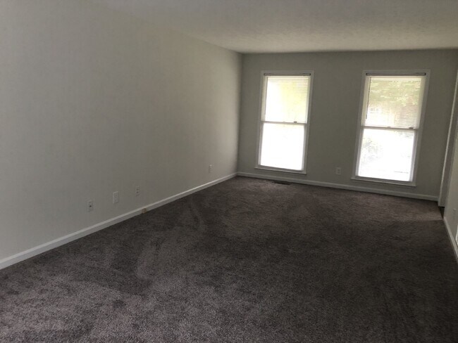 Foto del edificio - Beautiful 3BD 2BA Home with detached garage and fenced in backyard For Rent in Cookeville!