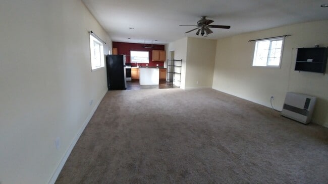 Building Photo - 1 Bedroom 1 Bathroom House