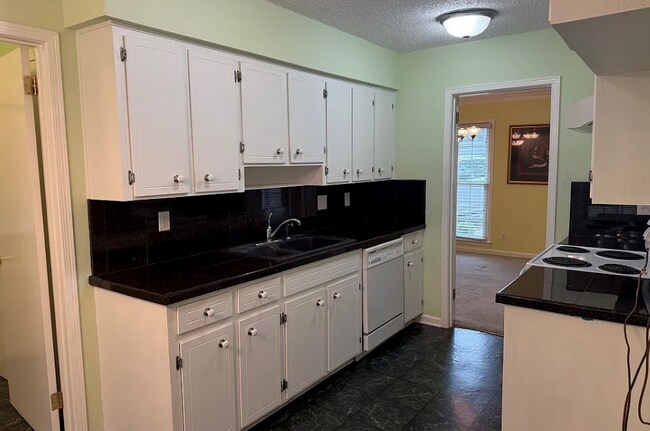 Foto del edificio - 4748 Rainbow Curve